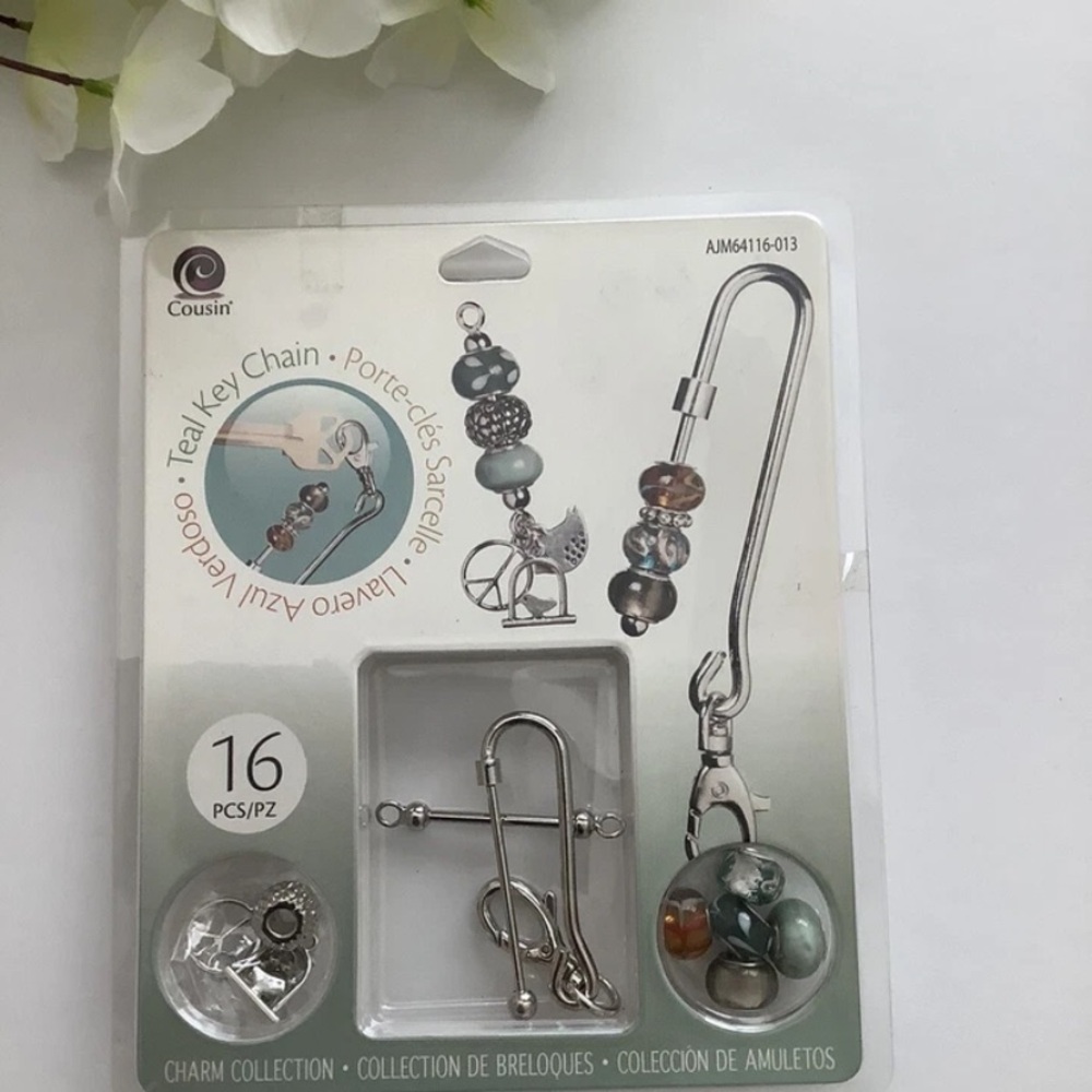 Cousin 16 Piece Teal Key Chain Charm Collection Kit AJM64116-013 NEW
